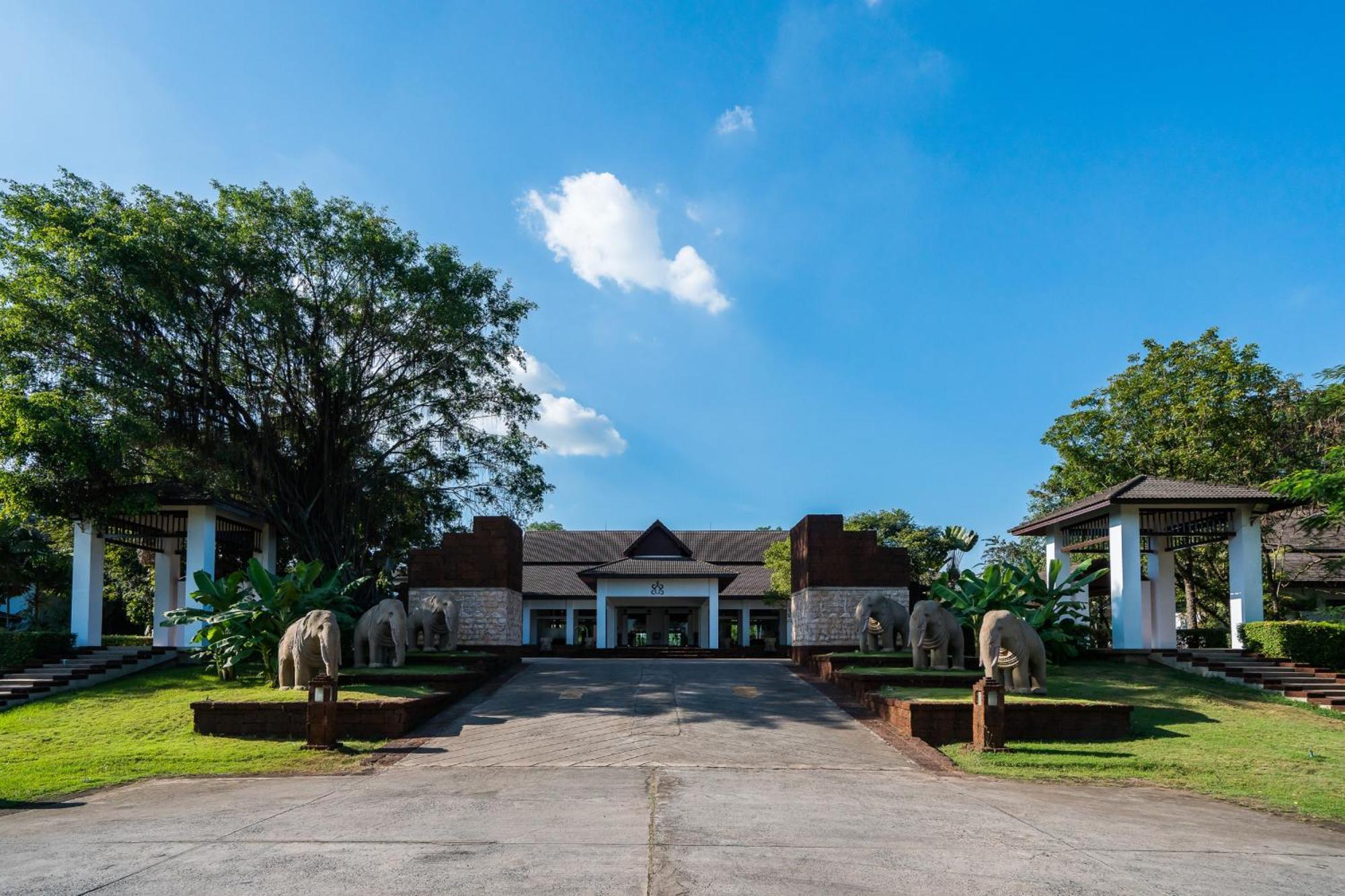 Tawa Ravadee Resort Prachinburi, A Member Of Worldhotels Distinctive Si Maha Phot Exterior photo